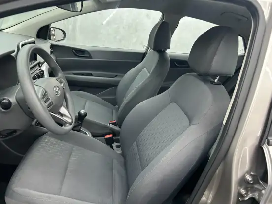 HYUNDAI-HB20S-2025