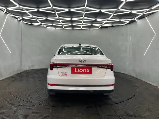 HYUNDAI-HB20S-2023