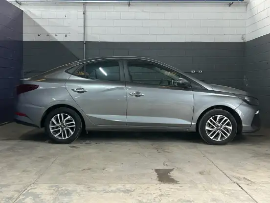 HYUNDAI-HB20S-2025