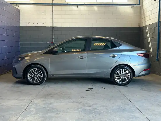 HYUNDAI-HB20S-2025