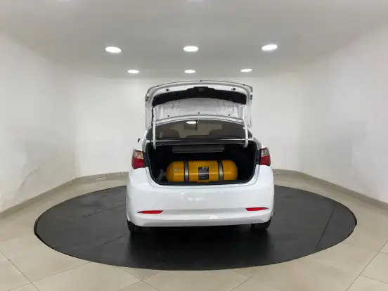 HYUNDAI-HB20S-2015