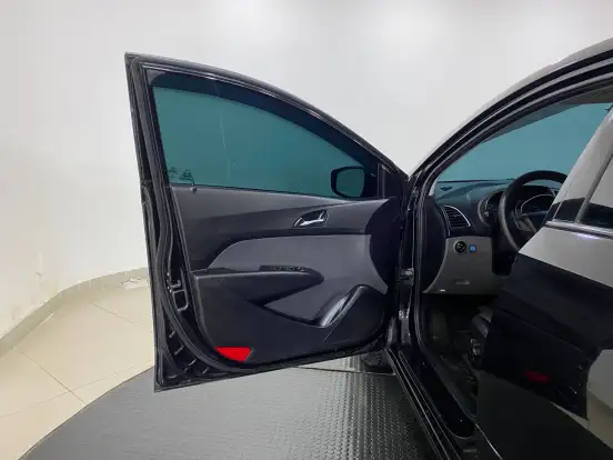 HYUNDAI-HB20S-2014