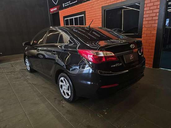 HYUNDAI-HB20S-1.6 COMFORT PLUS 16V FLEX 4P AUTOMÁTICO HYUNDAI-HB20S-2017