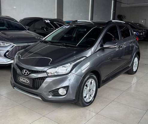 HYUNDAI-HB20X-1.6 16V STYLE FLEX 4P AUTOMÁTICO HYUNDAI-HB20X-2013
