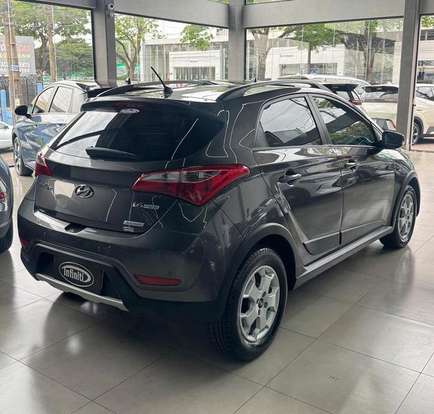 HYUNDAI-HB20X-1.6 16V STYLE FLEX 4P AUTOMÁTICO HYUNDAI-HB20X-2013
