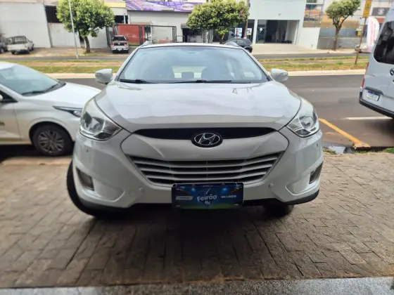 HYUNDAI IX35 2.0 MPFI GLS 16V FLEX 4P AUTOMÁTICO HYUNDAI IX35 2.0 MPFI GLS 16V FLEX 4P AUTOMÁTICO