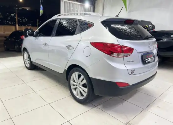 HYUNDAI-IX35-2.0 MPFI GLS 4X2 16V GASOLINA 4P AUTOMÁTICO HYUNDAI-IX35-2010
