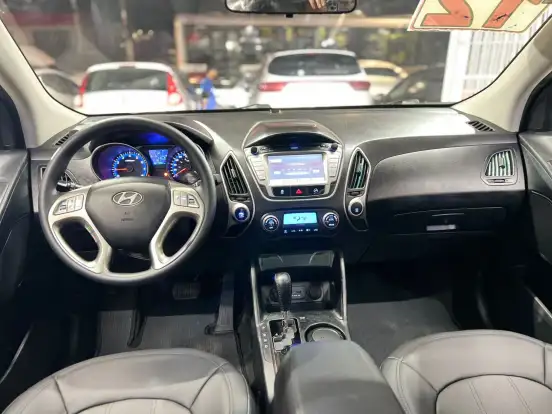 HYUNDAI-IX35-2.0 MPFI GLS 4X2 16V GASOLINA 4P AUTOMÁTICO HYUNDAI-IX35-2011