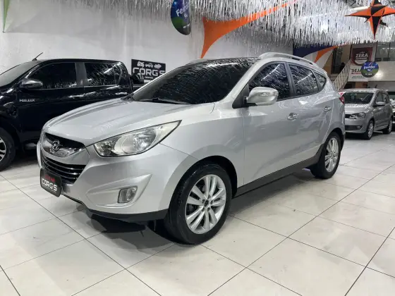 HYUNDAI IX35 2.0 MPFI GLS 4X2 16V GASOLINA 4P AUTOMÁTICO HYUNDAI IX35 2.0 MPFI GLS 4X2 16V GASOLINA 4P AUTOMÁTICO
