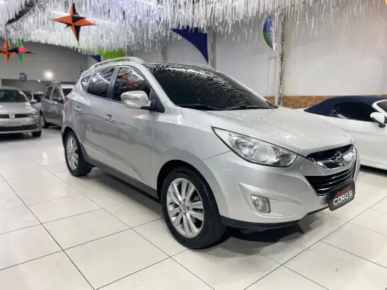 HYUNDAI-IX35-2.0 MPFI GLS 4X2 16V GASOLINA 4P AUTOMÁTICO HYUNDAI-IX35-2011