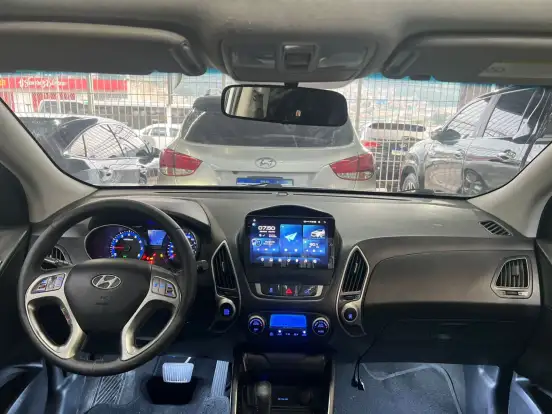 HYUNDAI-IX35-2011