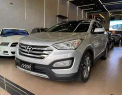 HYUNDAI SANTA FÉ 3.3 MPFI 4X4 7 LUGARES V6 270CV GASOLINA 4P AUTOMÁTICO HYUNDAI SANTA FÉ 3.3 MPFI 4X4 7 LUGARES V6 270CV GASOLINA 4P AUTOMÁTICO