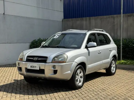 HYUNDAI TUCSON 2.0 MPFI GLS TOP 16V 143CV 2WD FLEX 4P AUTOMÁTICO