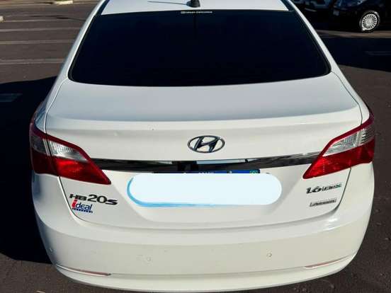 HYUNDAI-HB20S-1.6 COMFORT PLUS 16V FLEX 4P AUTOMÁTICO HYUNDAI-HB20S-2015