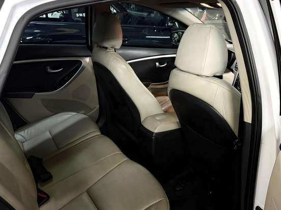 HYUNDAI-I30-1.8 MPI 16V GASOLINA SÉRIE LIMITADA 4P AUTOMATICO HYUNDAI-I30-2014