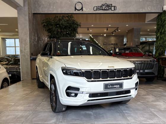 JEEP COMMANDER 2.2 TURBO DIESEL OVERLAND AT9