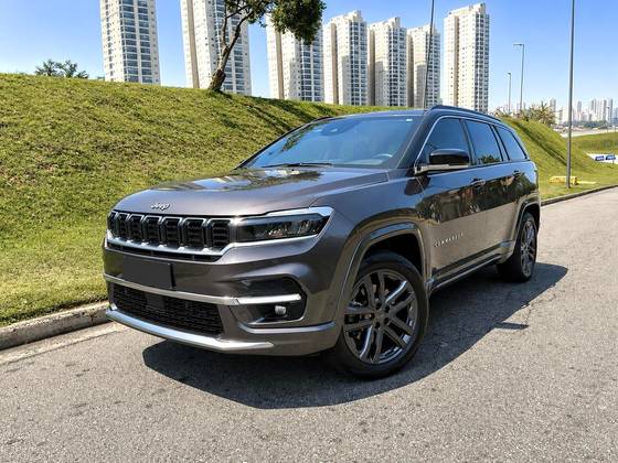 JEEP COMMANDER 2.0 HURRICANE 4 TURBO GASOLINA OVERLAND AT9