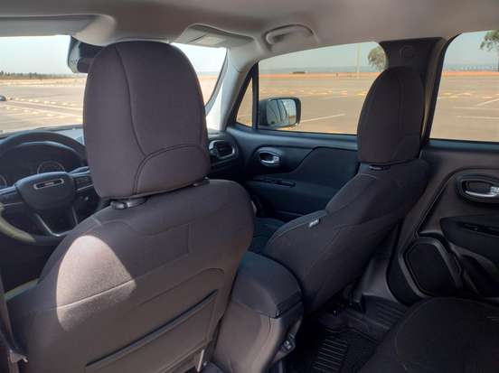 JEEP-RENEGADE-2023