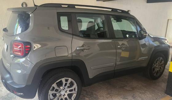 JEEP RENEGADE 1.3 T270 TURBO FLEX LONGITUDE AT6