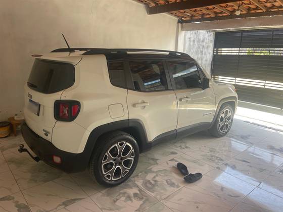 JEEP RENEGADE 1.8 16V FLEX LONGITUDE 4P AUTOMÁTICO