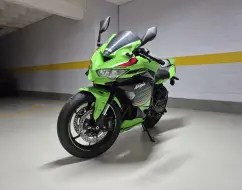 KAWASAKI NINJA ZX-4R KAWASAKI NINJA ZX-4R