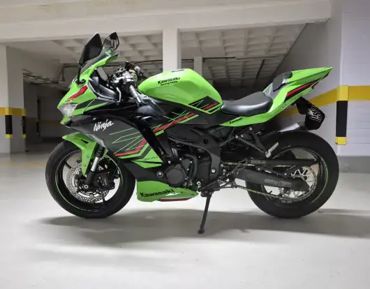 KAWASAKI-NINJA ZX-4R-2023
