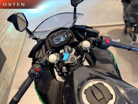 KAWASAKI-NINJA 500-2025
