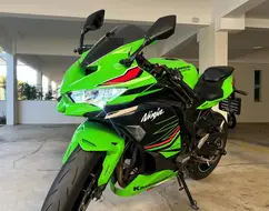 KAWASAKI NINJA ZX-4R KAWASAKI NINJA ZX-4R