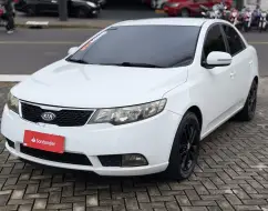 KIA CERATO 1.6 SX3 16V GASOLINA 4P MANUAL KIA CERATO 1.6 SX3 16V GASOLINA 4P MANUAL