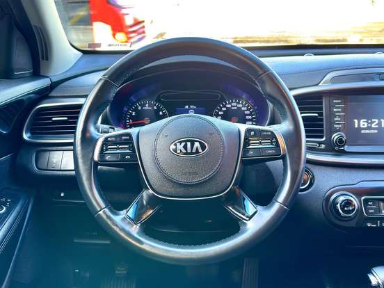 KIA-SORENTO-2018