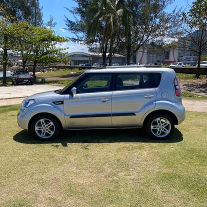 KIA-SOUL-2010