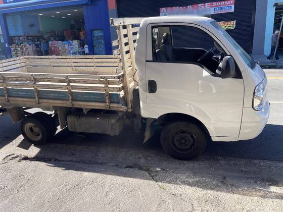 KIA BONGO 2.5 K-2500 4X2 CS TURBO DIESEL 2P MANUAL