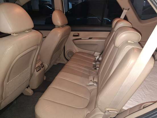 KIA-CARENS-2011