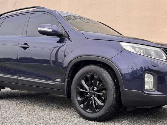 KIA-SORENTO-3.5 V6 GASOLINA EX 7L 4WD AUTOMÁTICO KIA-SORENTO-2013