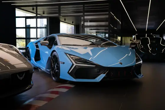 LAMBORGHINI REVUELTO 6.5 V12 PHEV AMT LAMBORGHINI REVUELTO 6.5 V12 PHEV AMT