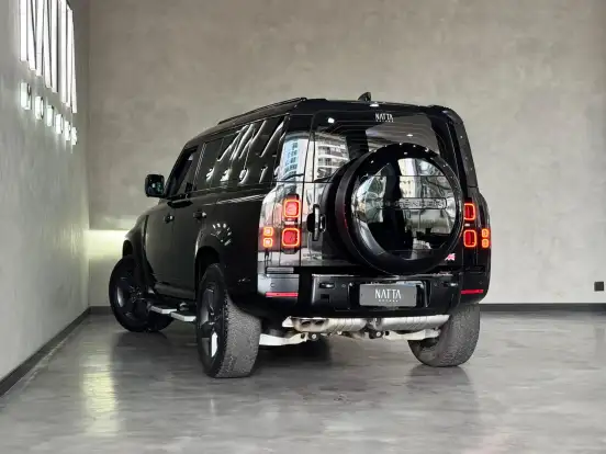 LAND ROVER-DEFENDER-2024