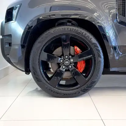 LAND ROVER-DEFENDER-2024