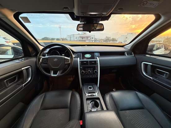 LAND ROVER-DISCOVERY SPORT-2016