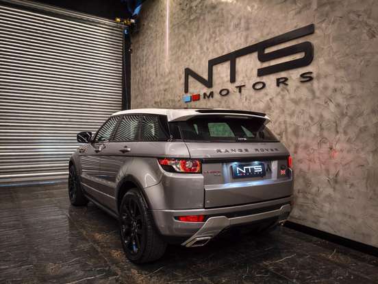 LAND ROVER-RANGE ROVER EVOQUE-2.0 DYNAMIC TECH 4WD 16V GASOLINA 4P AUTOMÁTICO LAND ROVER-RANGE ROVER EVOQUE-2013