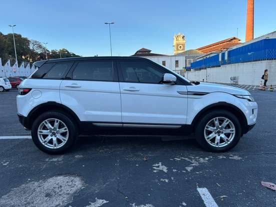 LAND ROVER-RANGE ROVER EVOQUE-2.0 PURE 4WD 16V GASOLINA 4P AUTOMÁTICO LAND ROVER-RANGE ROVER EVOQUE-2013