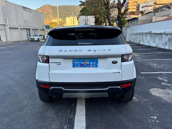LAND ROVER-RANGE ROVER EVOQUE-2.0 PURE 4WD 16V GASOLINA 4P AUTOMÁTICO LAND ROVER-RANGE ROVER EVOQUE-2013