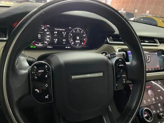 LAND ROVER-RANGE ROVER VELAR-2.0 P300 GASOLINA R-DYNAMIC SE AUTOMÁTICO LAND ROVER-RANGE ROVER VELAR-2020