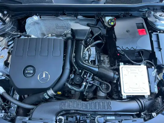 MERCEDES-BENZ-A 200-2020