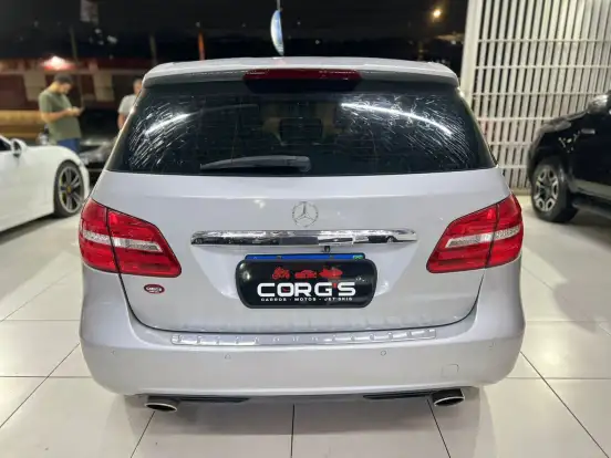 MERCEDES-BENZ-B 200-2012