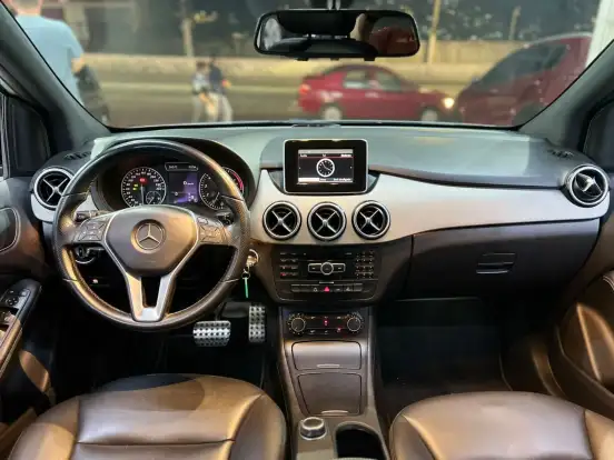 MERCEDES-BENZ-B 200-1.6 SPORT TURBO GASOLINA 4P AUTOMÁTICO MERCEDES-BENZ-B 200-2012