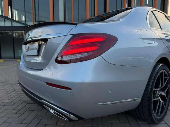 MERCEDES-BENZ-E 250-2.0 CGI GASOLINA EXCLUSIVE 9G-TRONIC MERCEDES-BENZ-E 250-2016