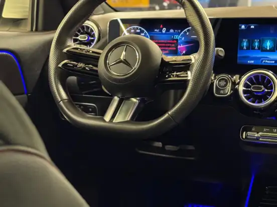 MERCEDES-BENZ-GLA 200-1.3 MHEV AMG LINE 7G-DCT MERCEDES-BENZ-GLA 200-2024