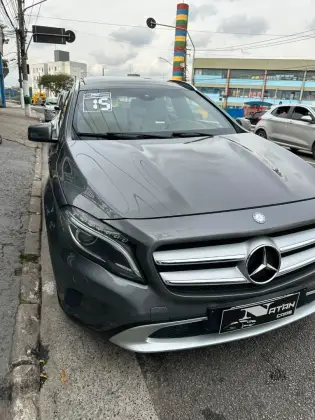 MERCEDES-BENZ GLA 200 1.6 CGI VISION 16V TURBO FLEX 4P AUTOMÁTICO MERCEDES-BENZ GLA 200 1.6 CGI VISION 16V TURBO FLEX 4P AUTOMÁTICO