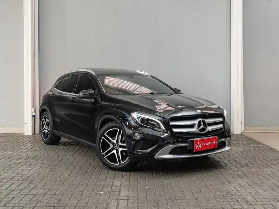 MERCEDES-BENZ GLA 200 1.6 CGI VISION 16V TURBO GASOLINA 4P AUTOMÁTICO MERCEDES-BENZ GLA 200 1.6 CGI VISION 16V TURBO GASOLINA 4P AUTOMÁTICO