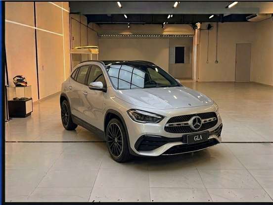 MERCEDES-BENZ-GLA 200-2026